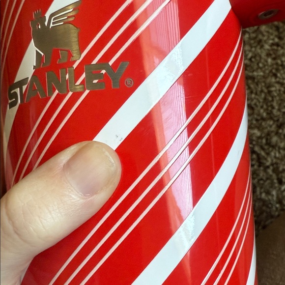 NWT Stanley Holiday Candy Cane Striped Tumbler with Handle 30oz - Picture 6 of 7